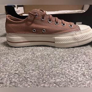 Converse All-Star Low Top Lifts